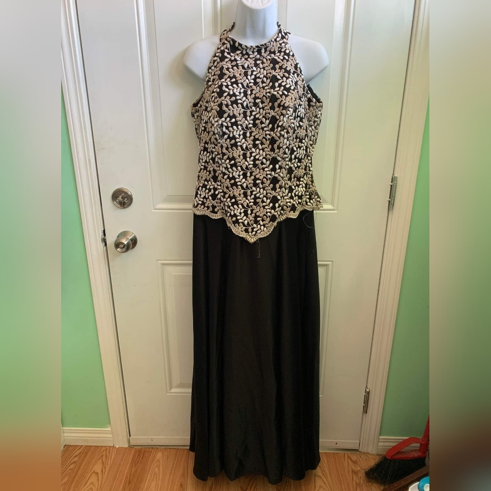 Gown dress